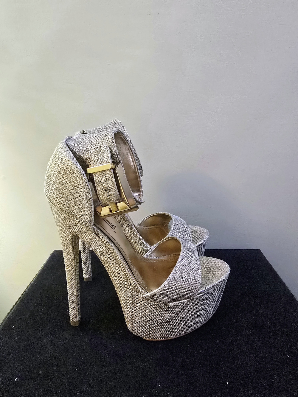 Anne Michelle Gold Glitter Platform High Heels